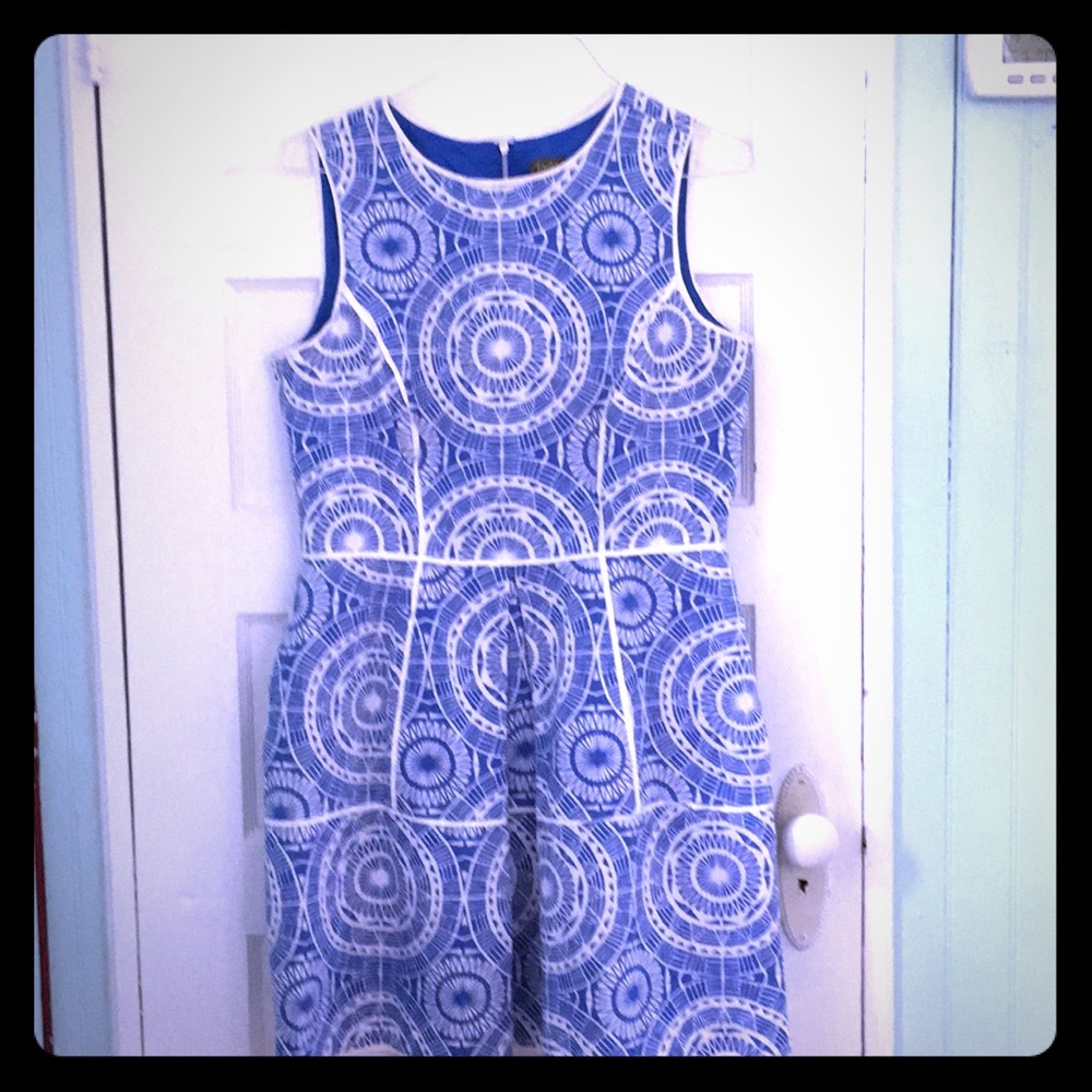 Taylor blue & white sleeveless linen dress size 12
